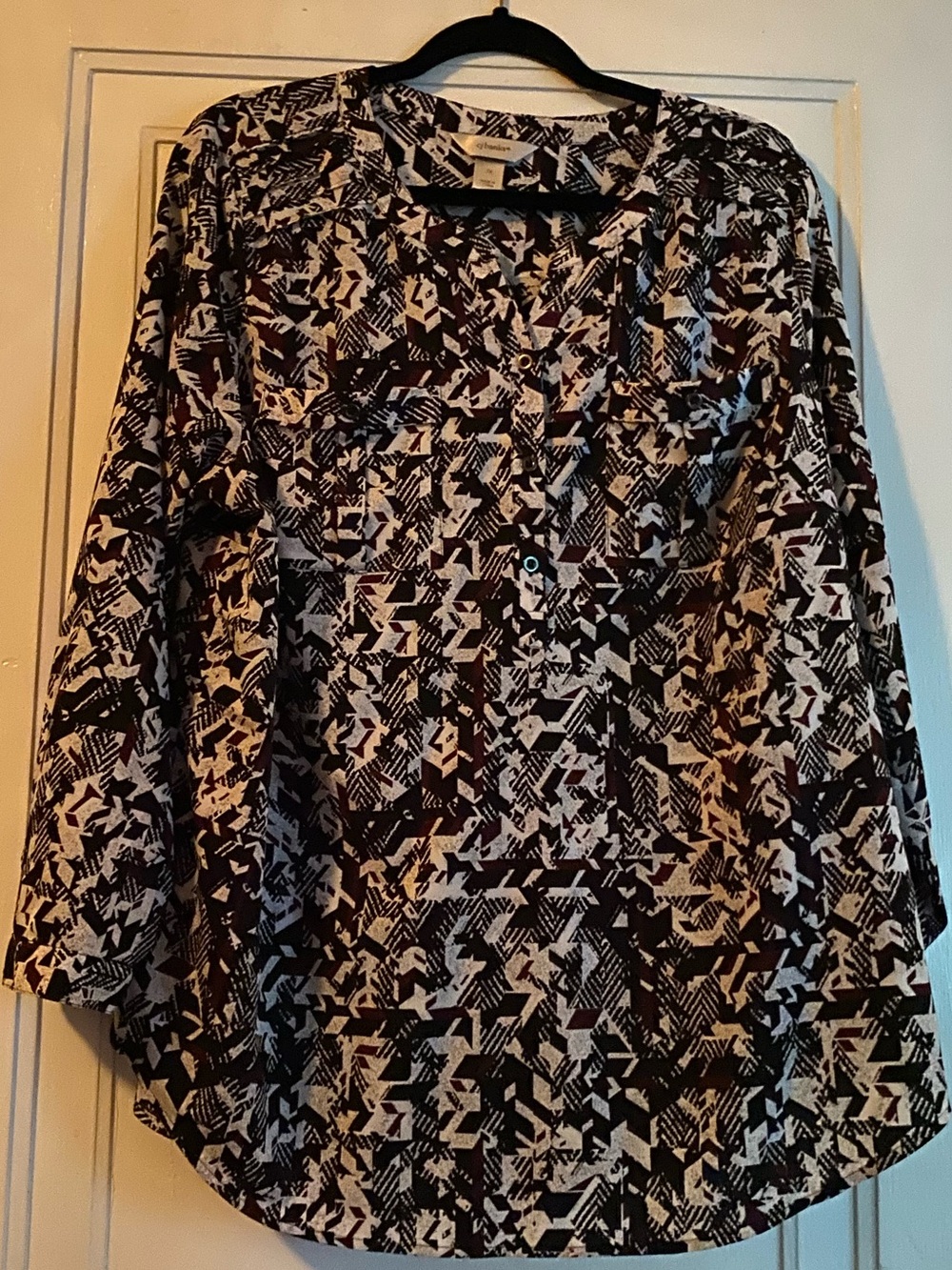 CJ Banks Black, White, (purple accents) Printed Blouse